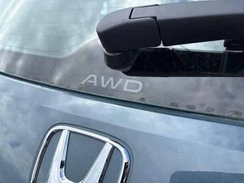 Pearl 2024 Honda HR-V LX