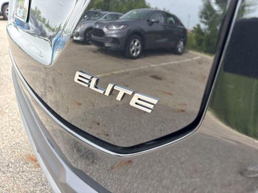 Crystal Black Pearl 2023 Honda Pilot Elite