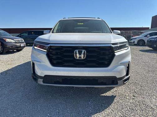 Platinum White Pearl 2024 Honda Pilot Elite