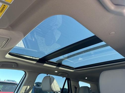 Platinum White Pearl 2024 Honda Pilot Elite