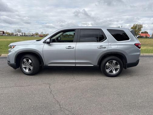 2024 Honda Pilot EX-L 7-Passenger