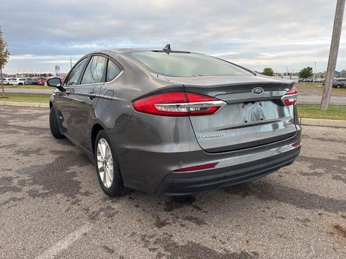 2019 Ford Fusion Hybrid SE