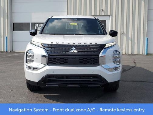 2024 Mitsubishi Outlander SE Black Edition