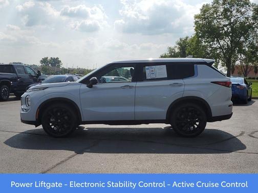 2024 Mitsubishi Outlander SE Black Edition