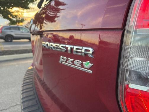 2015 Subaru Forester 2.5i Touring