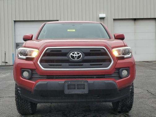 2016 Toyota Tacoma SR5