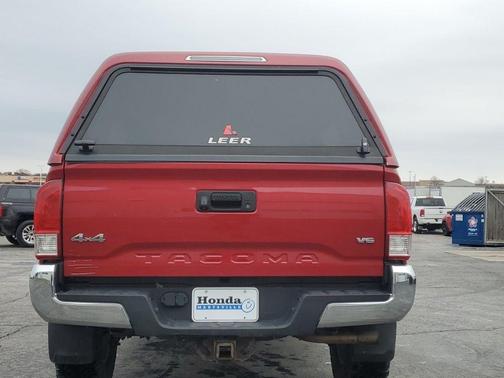 2016 Toyota Tacoma SR5