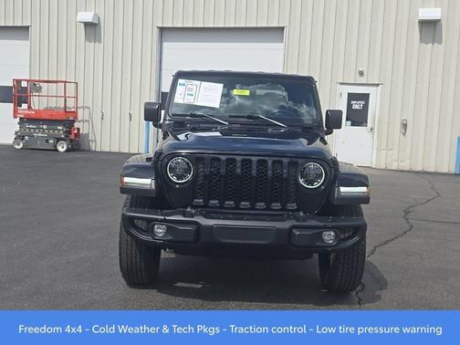 2023 Jeep Gladiator Sport
