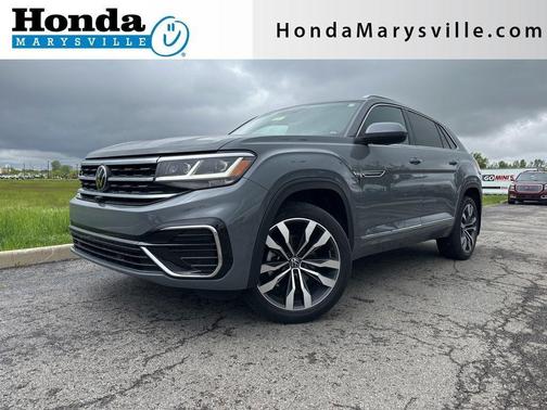 Pure Gray 2023 Volkswagen Atlas Cross Sport 3.6L V6 SEL Premium R-Line