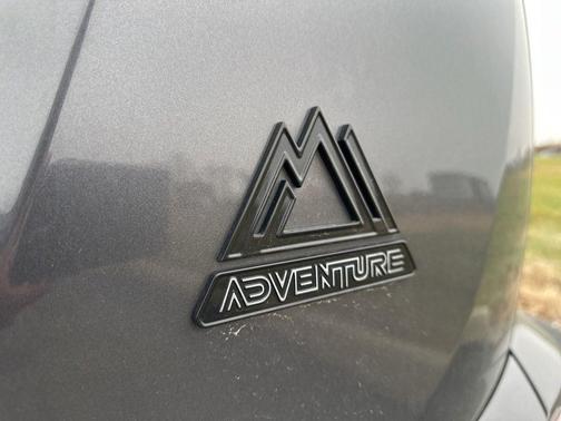 2018 Toyota RAV4 Adventure