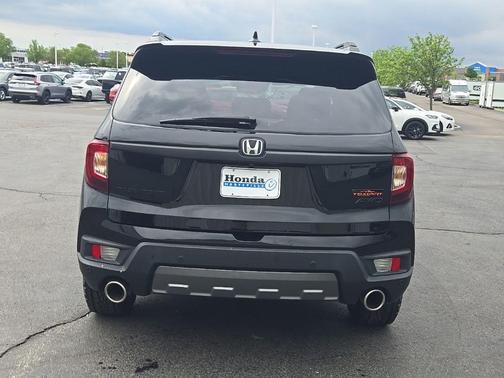 Crystal Black Pearl 2023 Honda Passport TrailSport