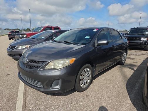 2011 Toyota Corolla LE