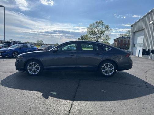 Meteorite Gray Metallic 2023 Honda Accord LX