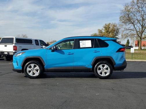 2019 Toyota RAV4 Hybrid LE
