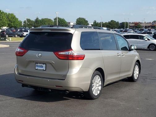 2015 Toyota Sienna XLE