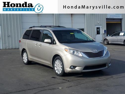 2015 Toyota Sienna XLE