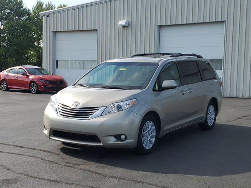 2015 Toyota Sienna XLE