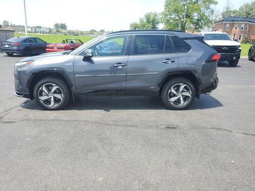 2024 Toyota RAV4 Prime SE