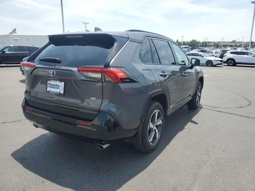2024 Toyota RAV4 Prime SE