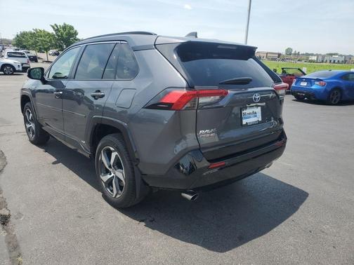 2024 Toyota RAV4 Prime SE