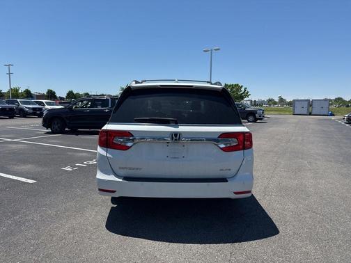 Platinum White Pearl 2020 Honda Odyssey Elite