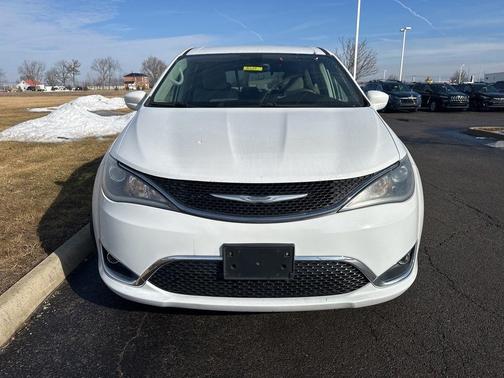 2018 Chrysler Pacifica Touring Plus