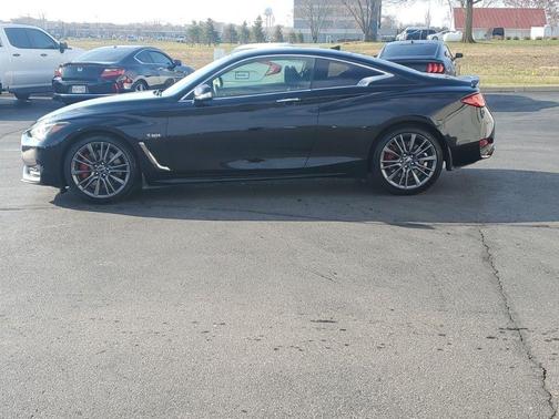 2017 INFINITI Q60 3.0t Red Sport 400