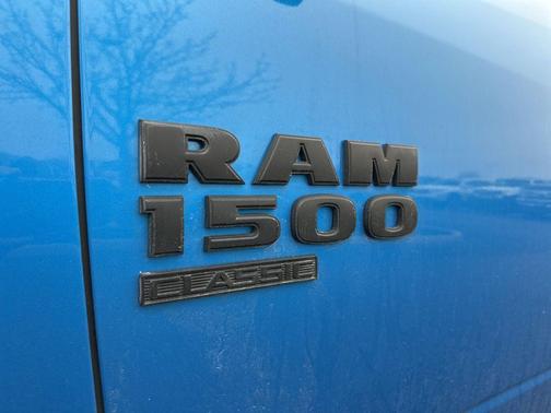 2022 RAM 1500 Classic SLT