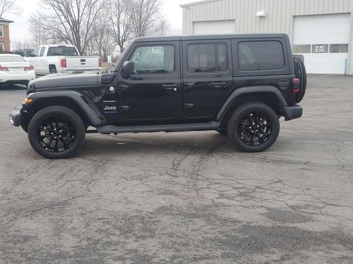 2023 Jeep Wrangler 4xe Sahara