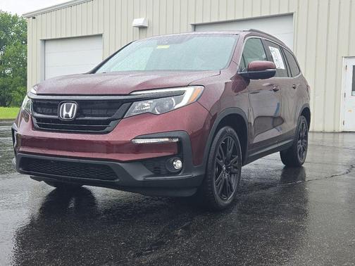 Deep Scarlet Pearl 2022 Honda Pilot Special Edition