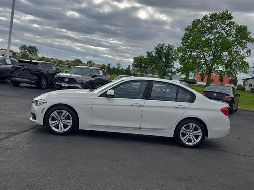 Alpine White 2016 BMW 328 i xDrive SULEV