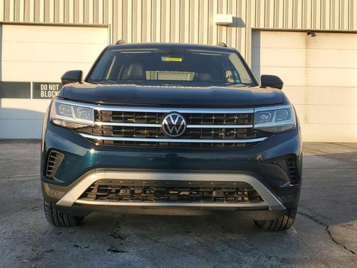 2022 Volkswagen Atlas 3.6L SE w/Technology