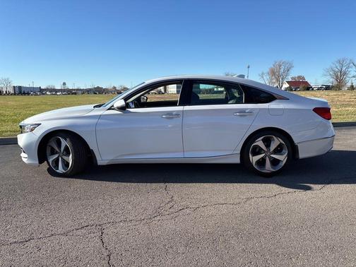 2020 Honda Accord Touring 2.0T