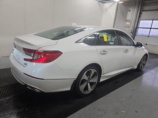 2020 Honda Accord Touring 2.0T