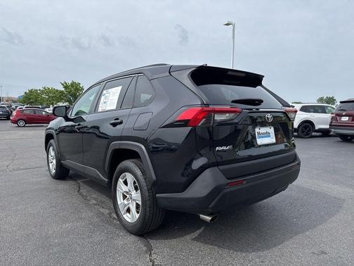 Midnight Black Metallic 2019 Toyota RAV4 XLE