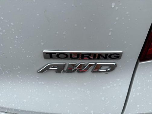 2022 Honda Pilot Touring 7-Passenger