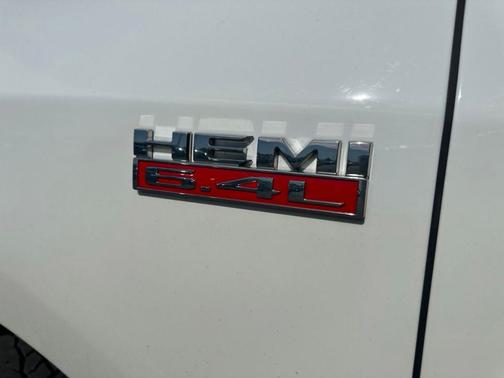 Bright White Clearcoat 2022 RAM 2500 Tradesman