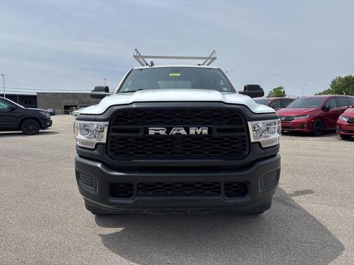 Bright White Clearcoat 2022 RAM 2500 Tradesman
