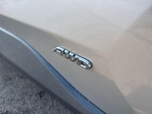 2019 Toyota RAV4 Hybrid LE