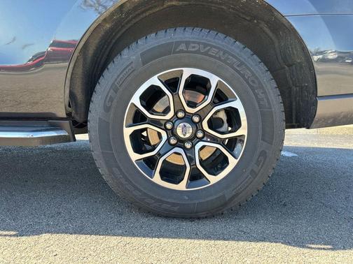 Dark Matter Metallic 2022 Ford Expedition XLT