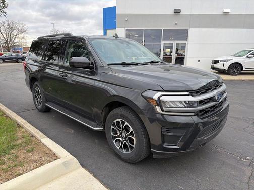 Dark Matter Metallic 2022 Ford Expedition XLT