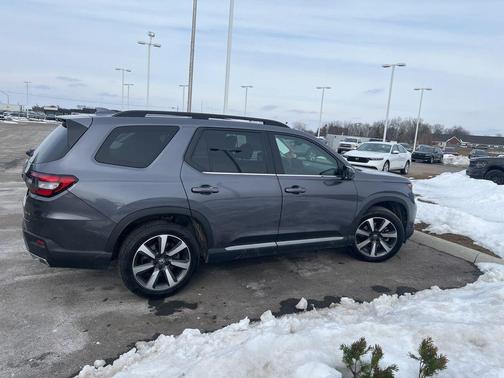 2023 Honda Pilot Elite