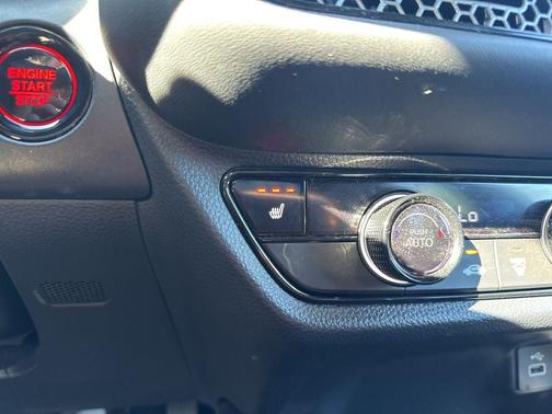 Pearl 2024 Honda HR-V Sport