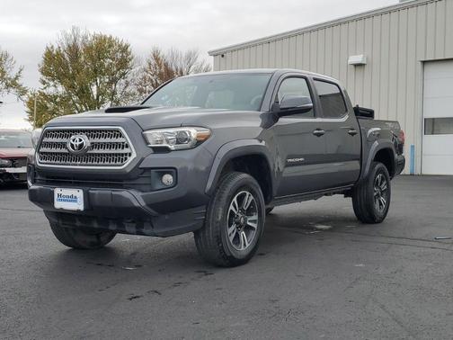 2017 Toyota Tacoma TRD Sport
