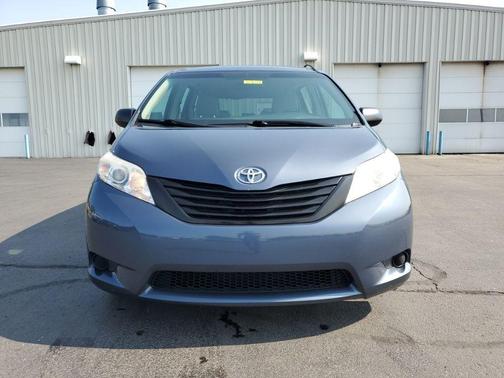 2017 Toyota Sienna L