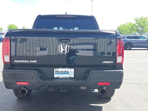 Crystal Black Pearl 2022 Honda Ridgeline Black Edition