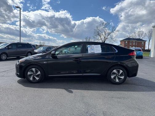 2018 Hyundai IONIQ Hybrid SEL
