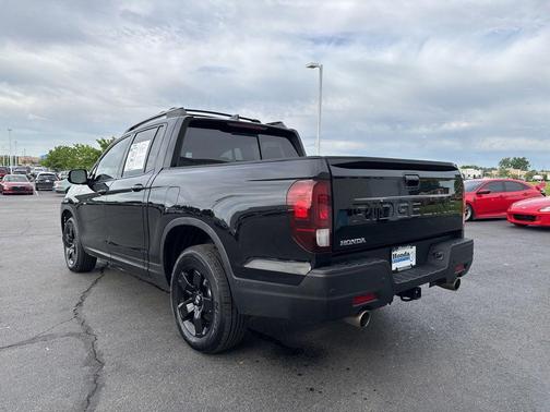 Crystal Black Pearl 2024 Honda Ridgeline Black Edition