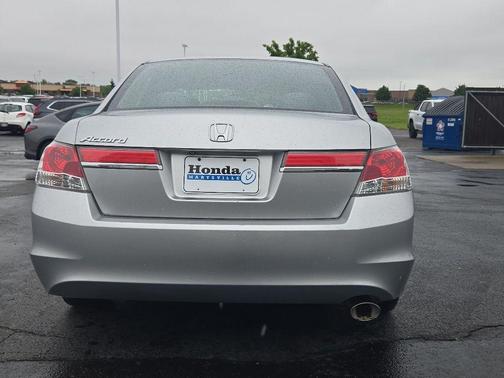 Alabaster Silver Metallic 2011 Honda Accord LX