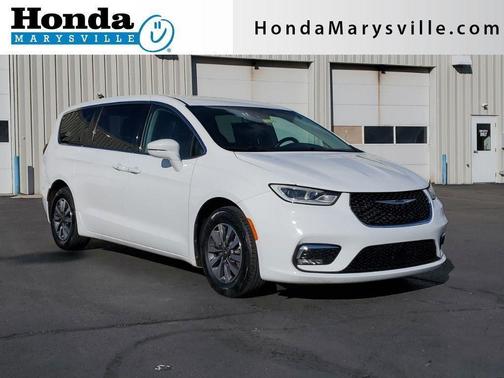 2022 Chrysler Pacifica Hybrid Touring L